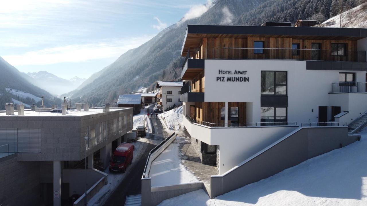Hotel Apart Piz Mundin カップル エクステリア 写真